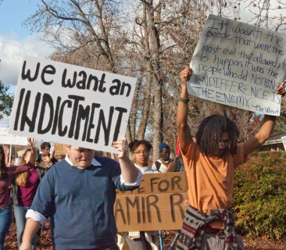 Sign on right quotes Elli Weisel.